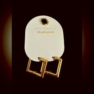 Free People 14kt plated 1” square post earrings